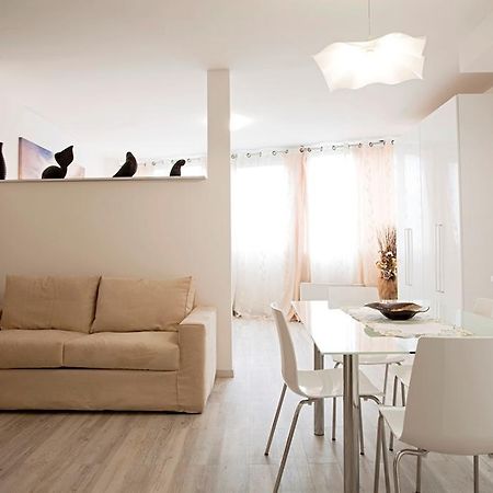 Residence Ferrucci ปาล์มเดดเซิร์ท ห้อง รูปภาพ